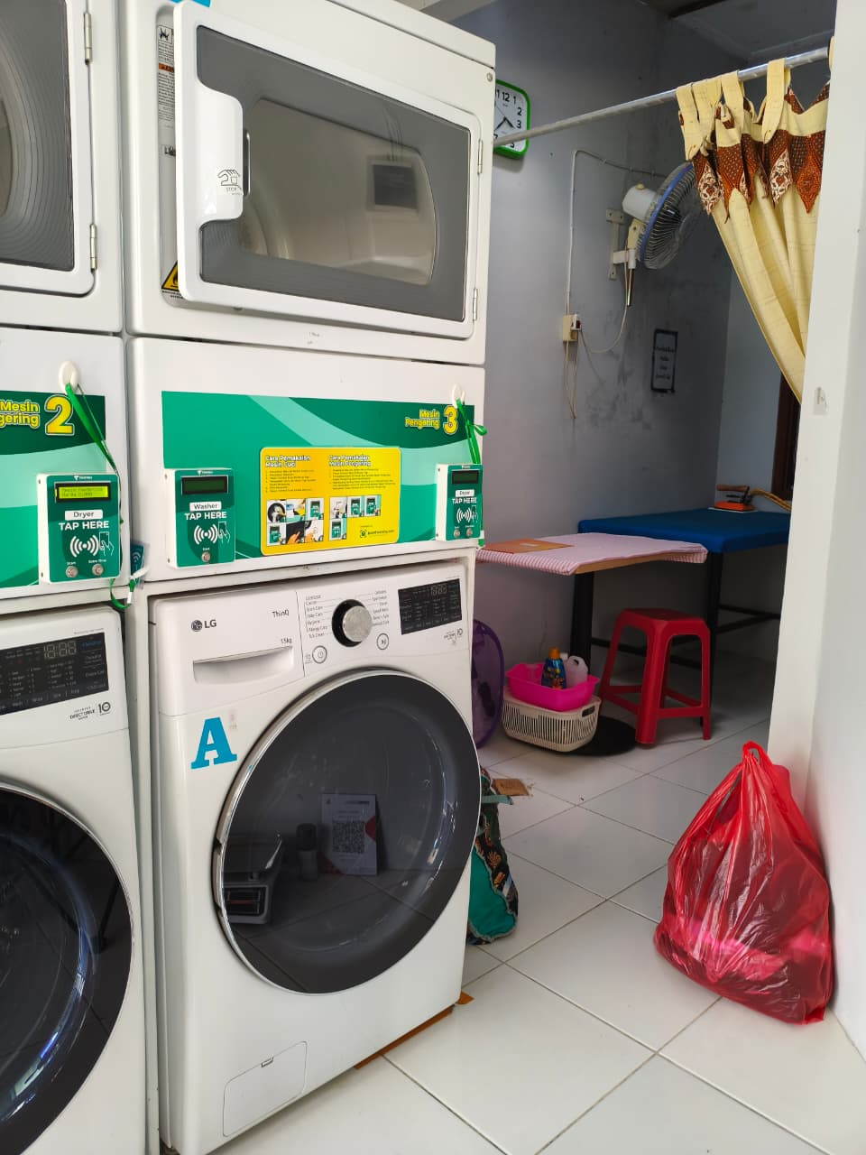 Mesin Cuci Modern